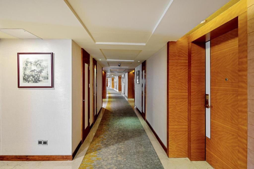 Gardenview Hotel Шанхай Экстерьер фото