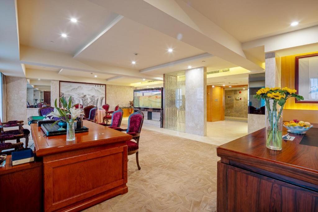 Gardenview Hotel Шанхай Экстерьер фото