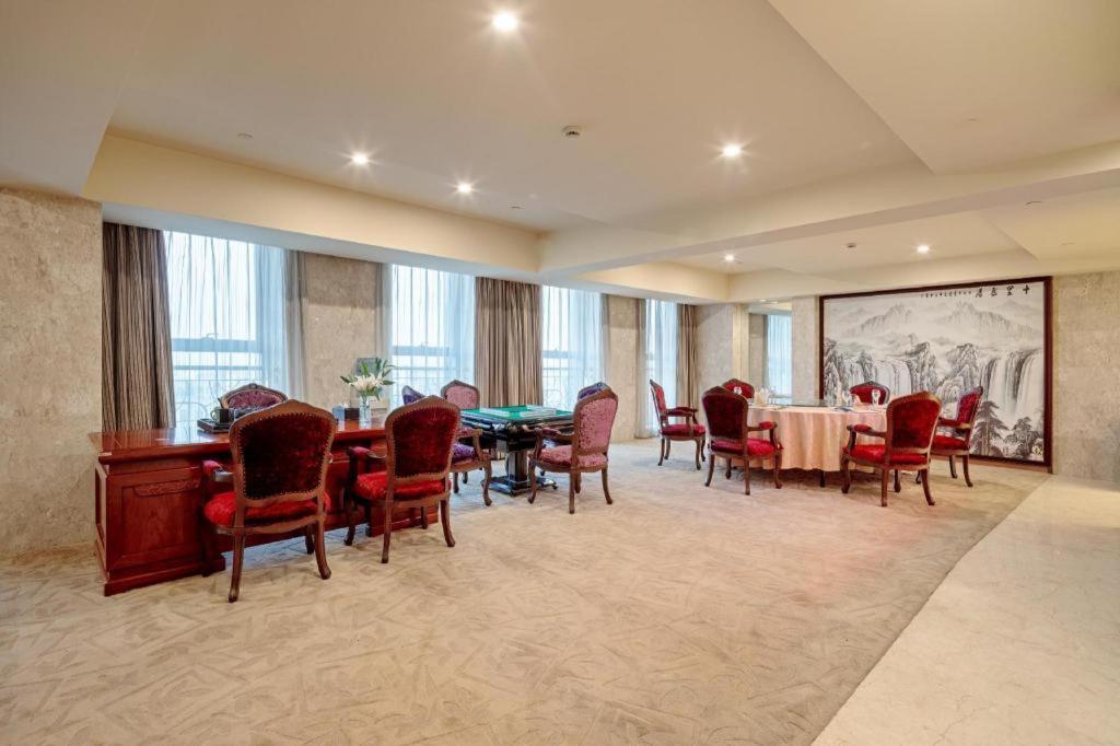Gardenview Hotel Шанхай Экстерьер фото